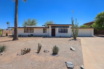 3039 Charter Oak Rd, Phoenix, AZ 85032