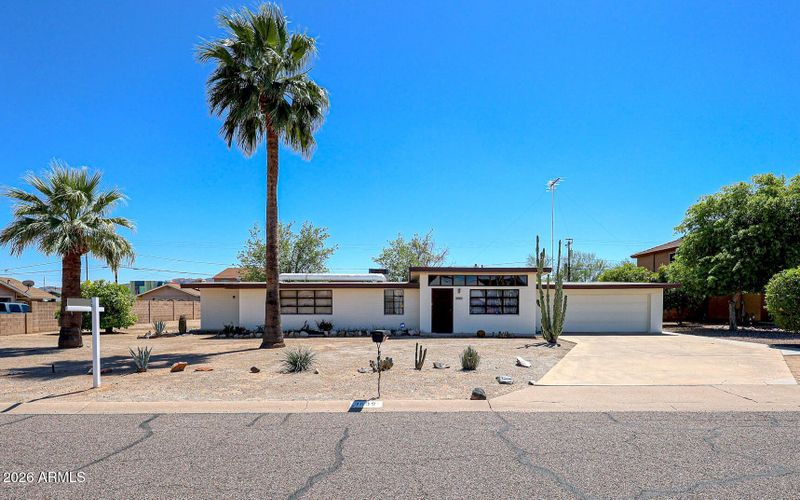 3039 E Charter Oak Rd, Phoenix, AZ 85032