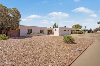 3039 Windrose Dr, Phoenix, AZ 85032