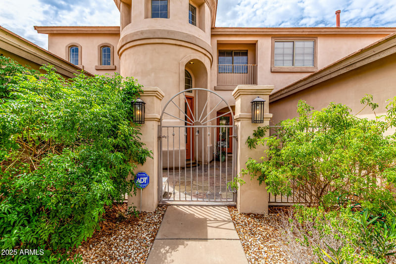 3039 Hope St, Mesa, AZ 85213