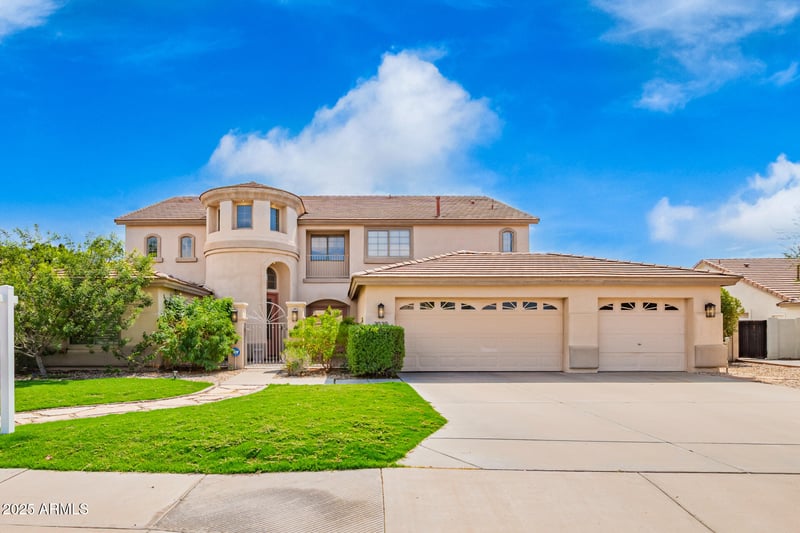 3039 Hope St, Mesa, AZ 85213