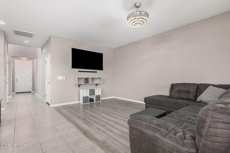 304 78th Pl, Mesa, AZ 85207
