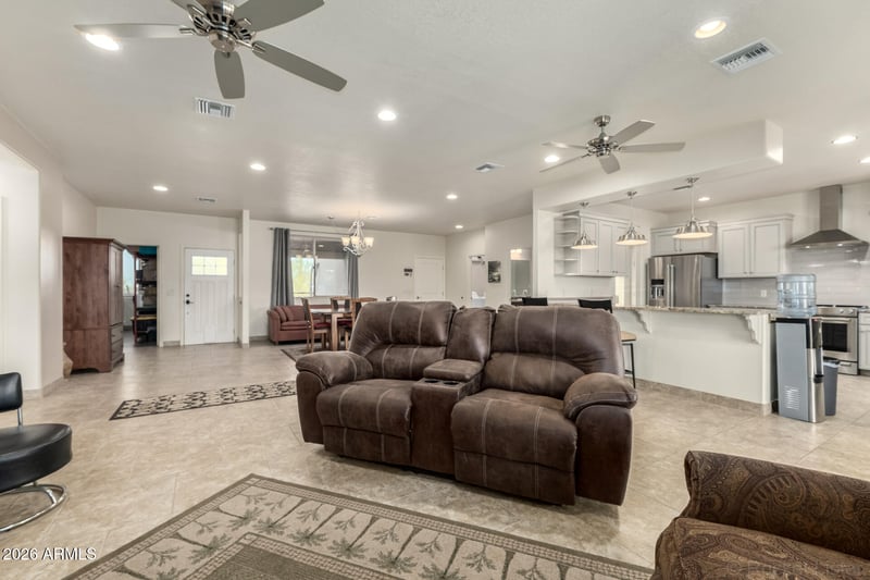 304 Mckellips Blvd, Apache Junction, AZ 85119