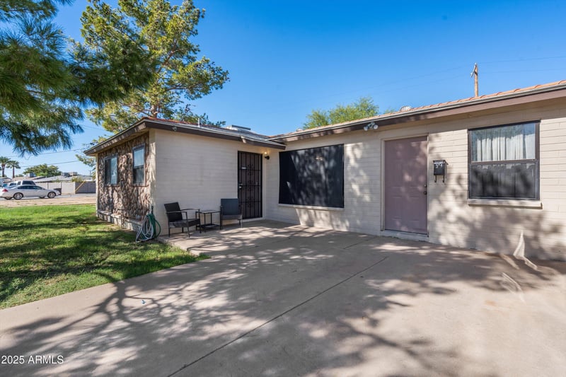 304 Echo Ln, Phoenix, AZ 85020