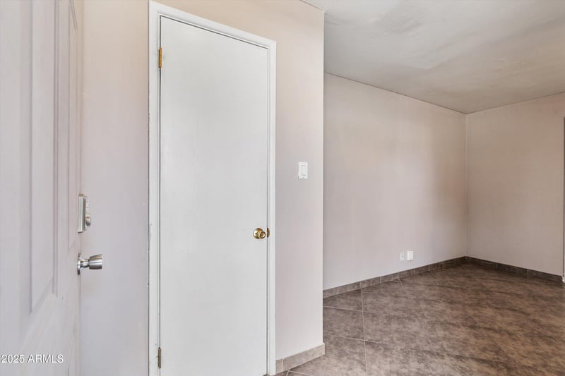 304 Echo Ln, Phoenix, AZ 85020