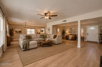 3040 E Dahlia Dr, Phoenix, AZ 85032