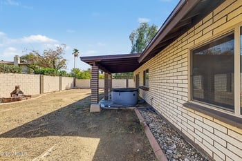 3040 W Phelps Rd, Phoenix, AZ 85053
