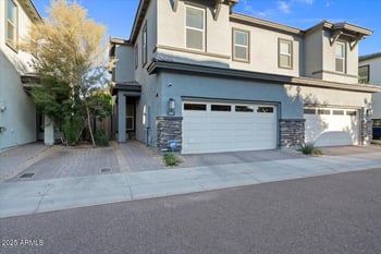 3041 37th Way, Phoenix, AZ 85018