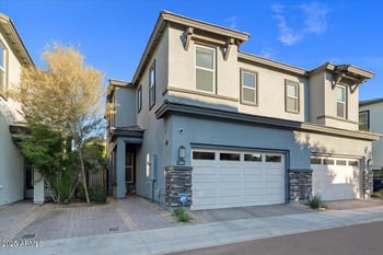 3041 37th Way, Phoenix, AZ 85018