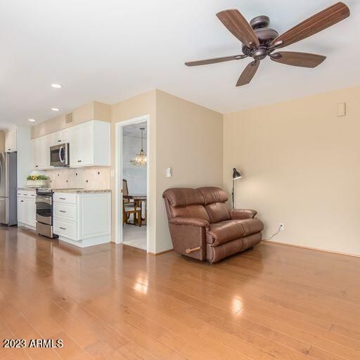 3041 E Yucca St, Phoenix, AZ 85028