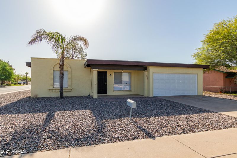 3041 N 87th Ave, Phoenix, AZ 85037