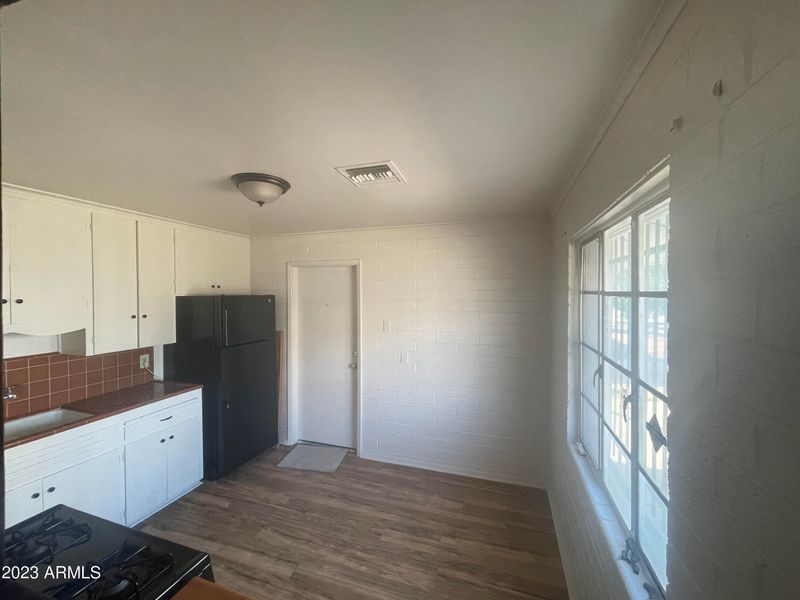 3041 W Camelback Rd, Phoenix, AZ 85017
