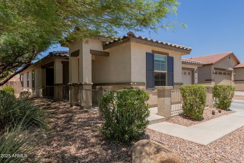 3042 Fraktur Rd, Phoenix, AZ 85041