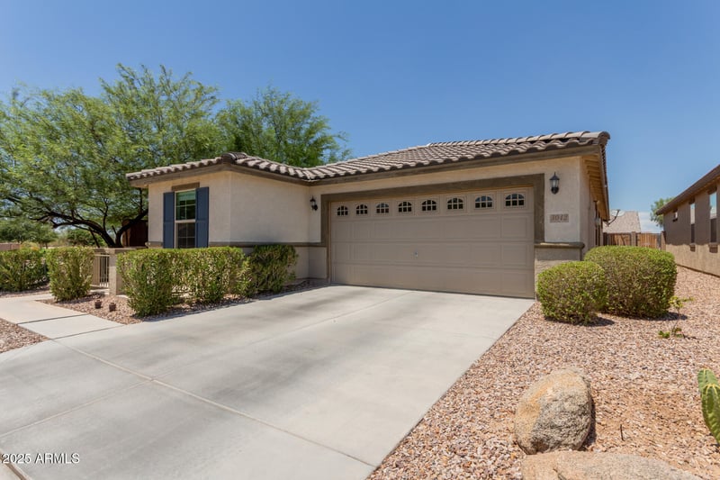 3042 Fraktur Rd, Phoenix, AZ 85041