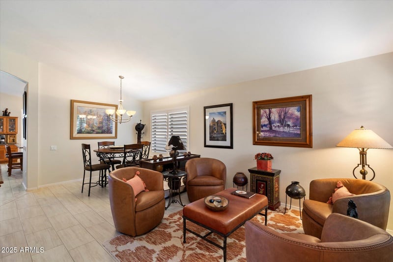 3042 Roveen Ave, Phoenix, AZ 85032