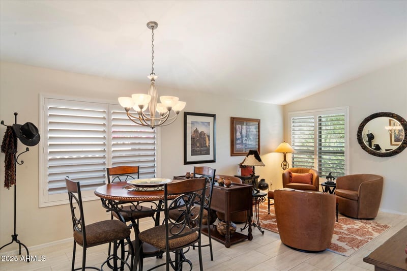 3042 Roveen Ave, Phoenix, AZ 85032