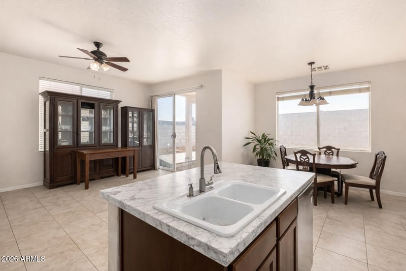 3042 101st Ln, Tolleson, AZ 85353