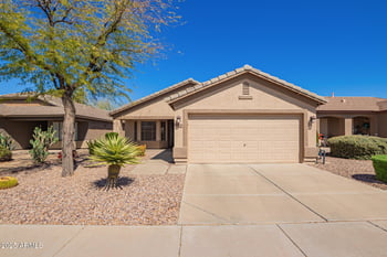 30435 Sunray Dr, San Tan Valley, AZ 85143