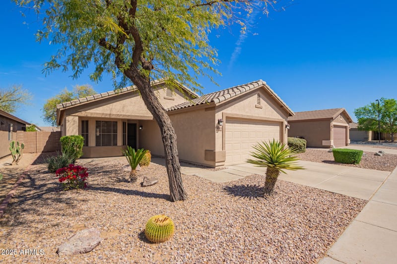 30435 Sunray Dr, San Tan Valley, AZ 85143
