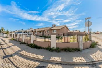 3044 80th Ln, Phoenix, AZ 85033