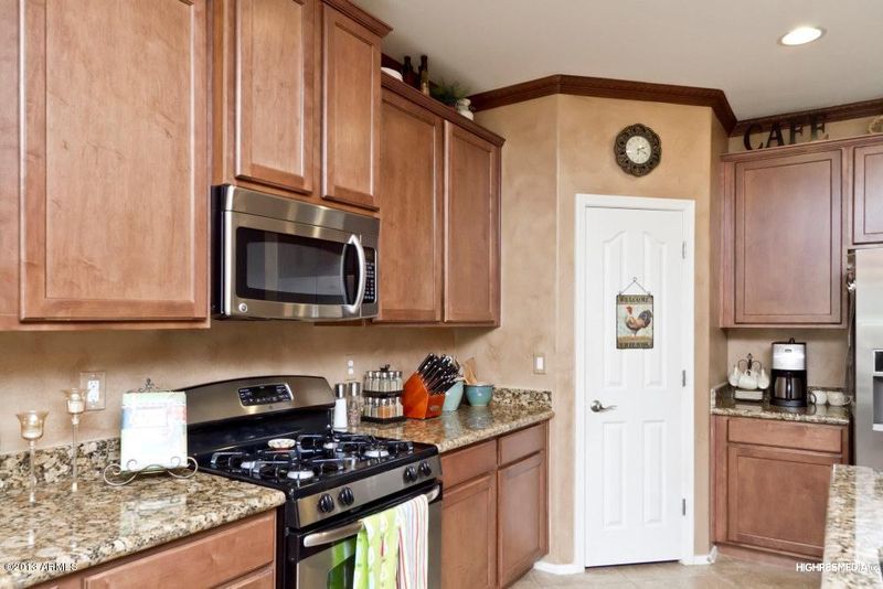 3044 E Coconino Dr, Gilbert, AZ 85298
