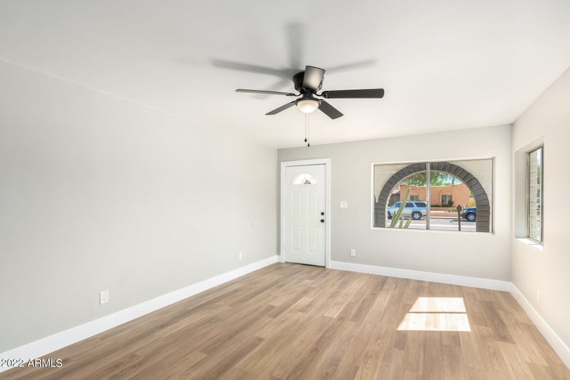 3044 E Larkspur Dr, Phoenix, AZ 85032