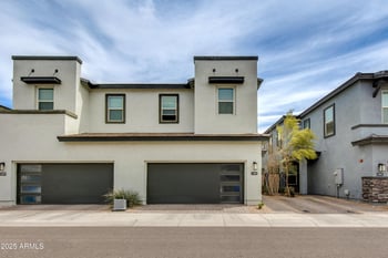 3045 37th Way, Phoenix, AZ 85018