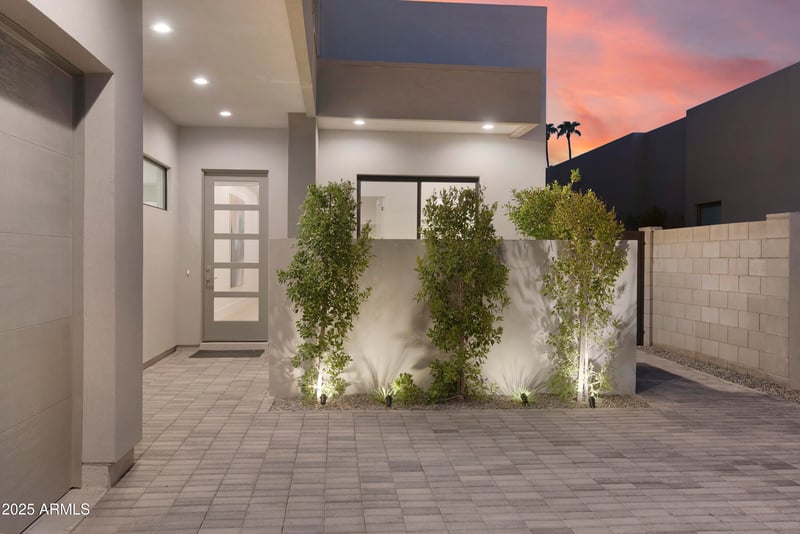 3045 Coolidge St, Phoenix, AZ 85016