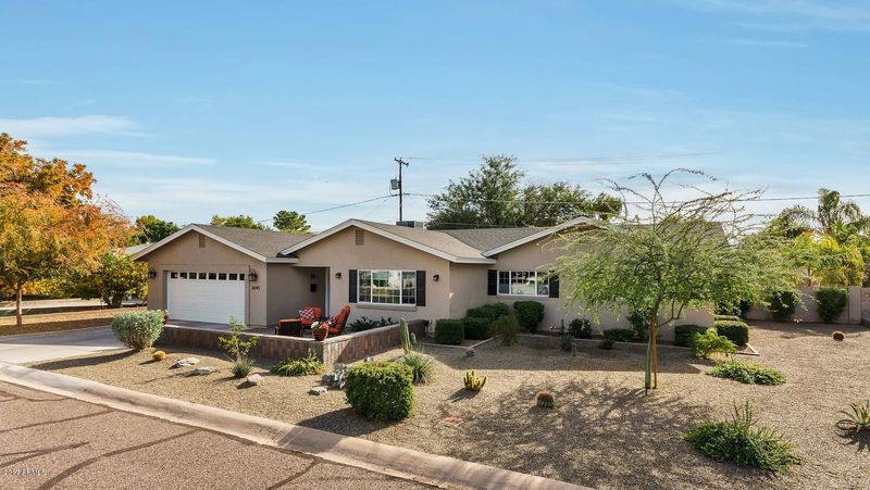 3045 E Sells Dr, Phoenix, AZ 85016