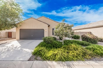 30450 Zircon Dr, San Tan Valley, AZ 85143