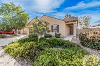 30450 Zircon Dr, San Tan Valley, AZ 85143