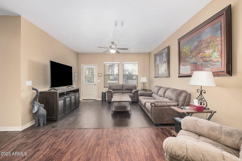 30450 Zircon Dr, San Tan Valley, AZ 85143