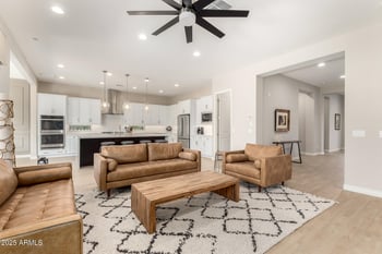 3046 Crest Ln, Phoenix, AZ 85050