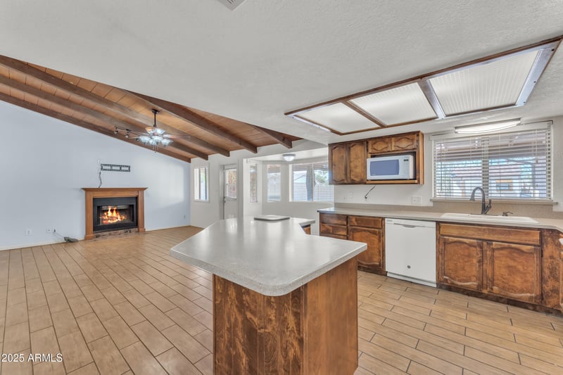 3046 Dover St, Mesa, AZ 85213