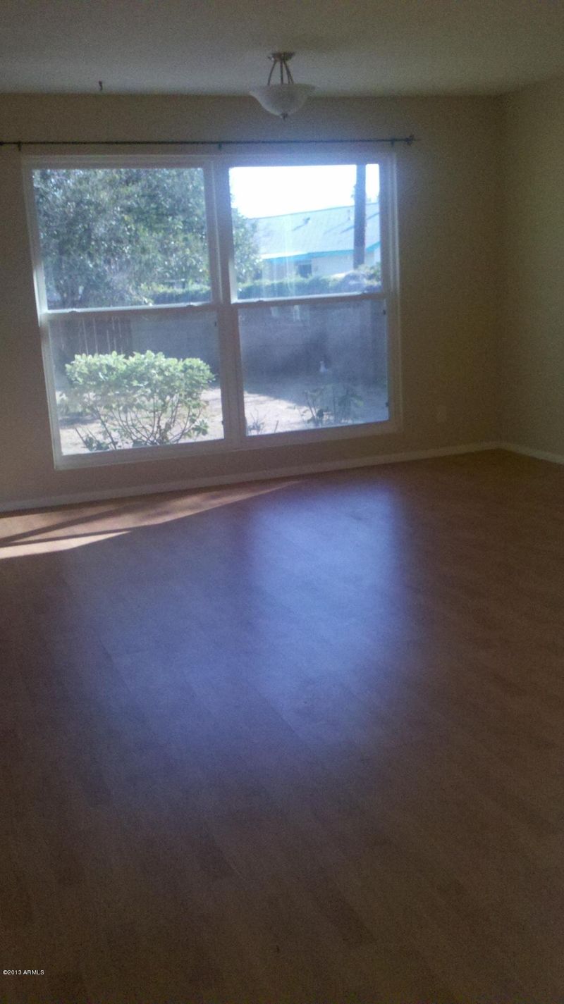 3046 E Desert Cove Ave, Phoenix, AZ 85028