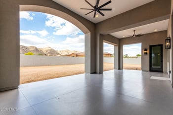 3046 Redwood Ln, Phoenix, AZ 85045