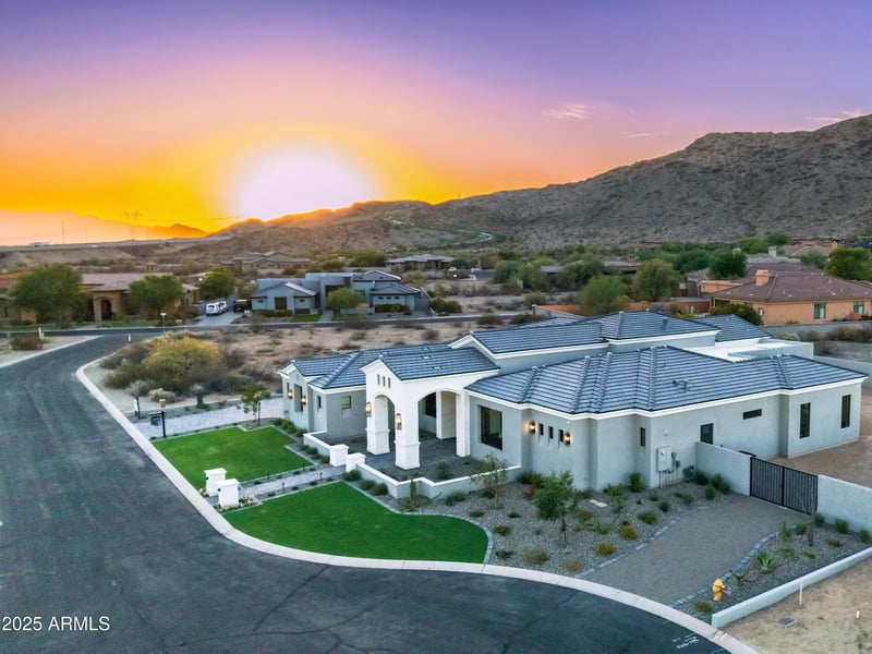 3046 Redwood Ln, Phoenix, AZ 85045