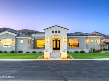 3046 Redwood Ln, Phoenix, AZ 85045