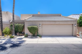 3047 E Stella Ln, Phoenix, AZ 85016