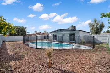 3047 Greenway Rd, Phoenix, AZ 85053