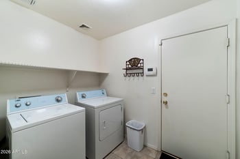 30472 Sunray Dr, San Tan Valley, AZ 85143