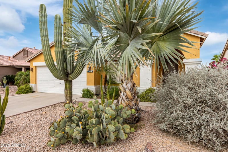 30475 Royal Oak Way, San Tan Valley, AZ 85143