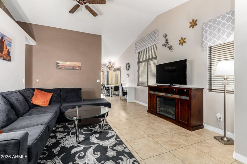 30475 Royal Oak Way, San Tan Valley, AZ 85143
