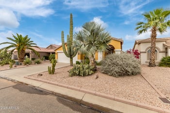 30475 Royal Oak Way, San Tan Valley, AZ 85143