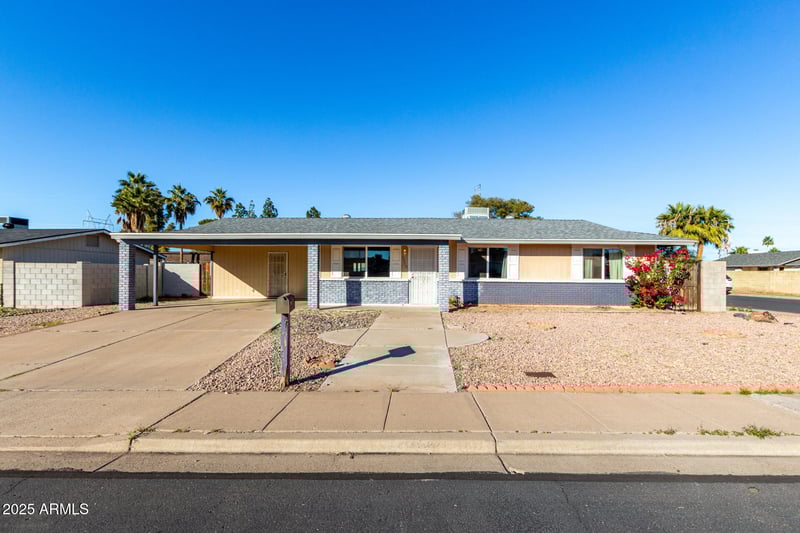 3048 Camino St, Mesa, AZ 85213