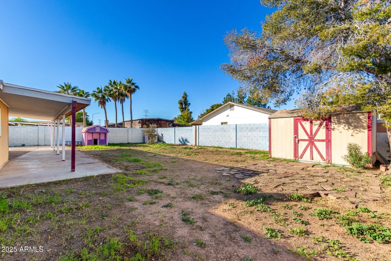 3048 Camino St, Mesa, AZ 85213