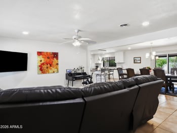 3048 Sierra St, Phoenix, AZ 85028