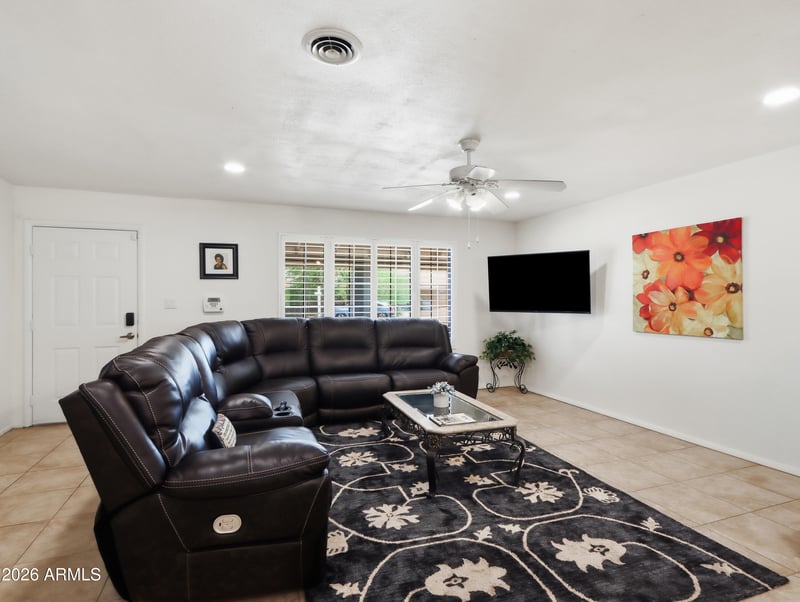 3048 E Sierra St, Phoenix, AZ 85028