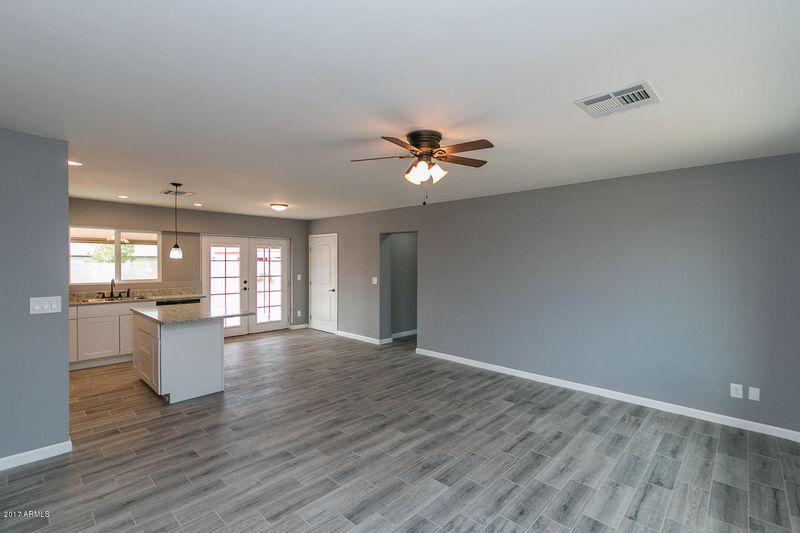 3048 N 87th Ave, Phoenix, AZ 85037