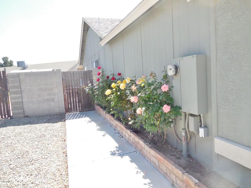 3049 W Patrick Ln, Phoenix, AZ 85027